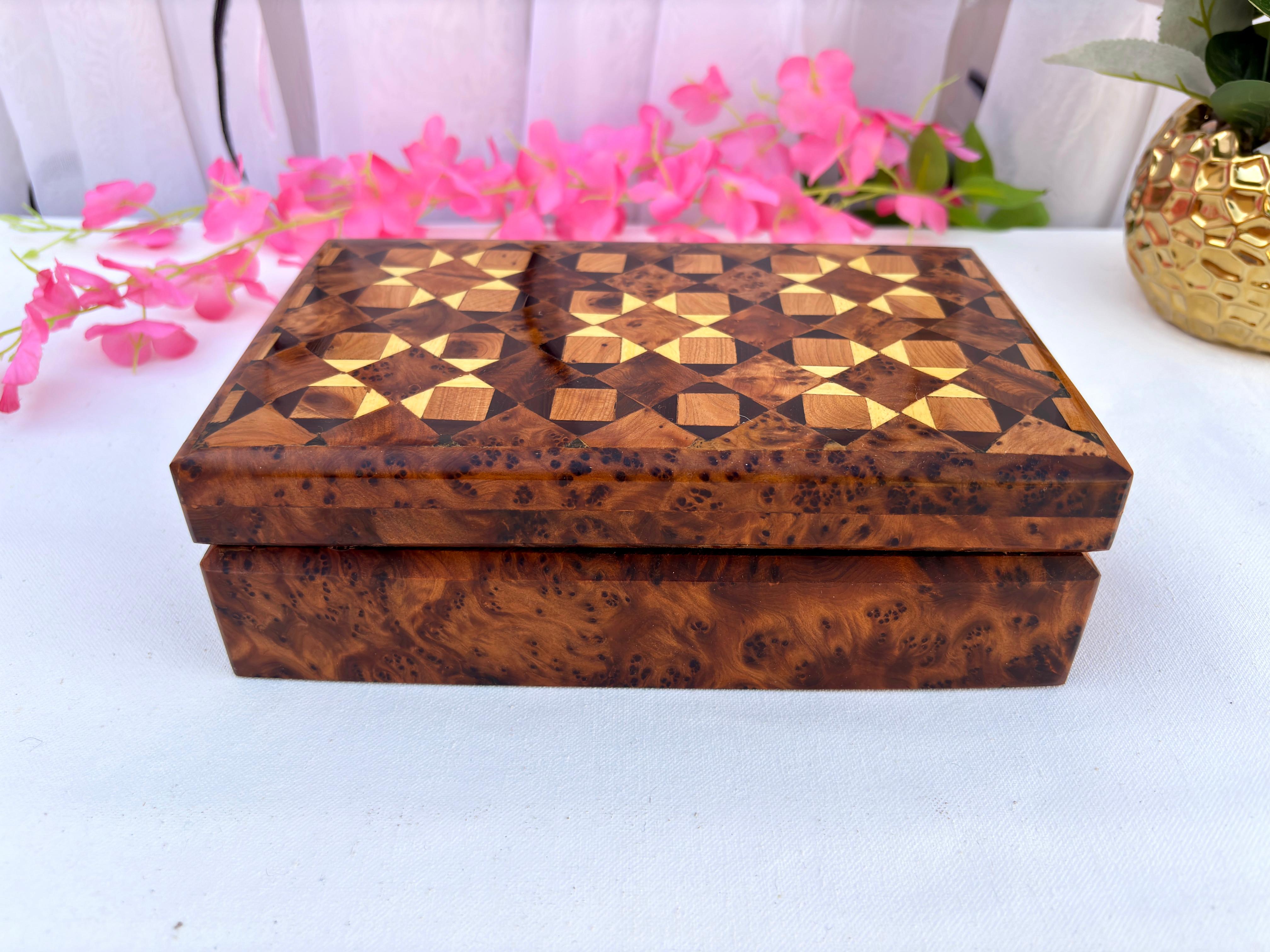 Small Thuya Burl Jewelry Box 8x5in