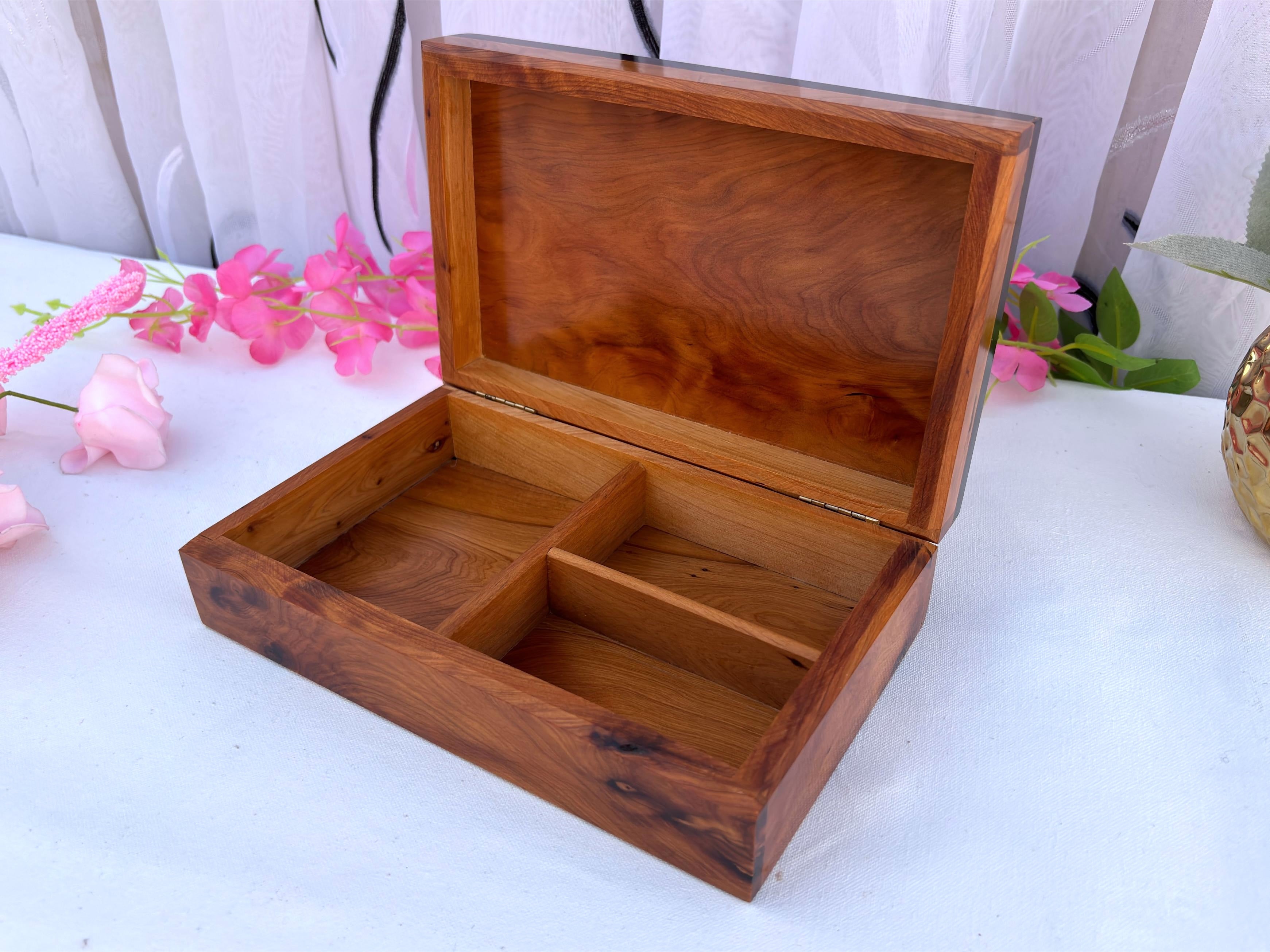 Moroccan Burl Jewelry Box 8"x5"