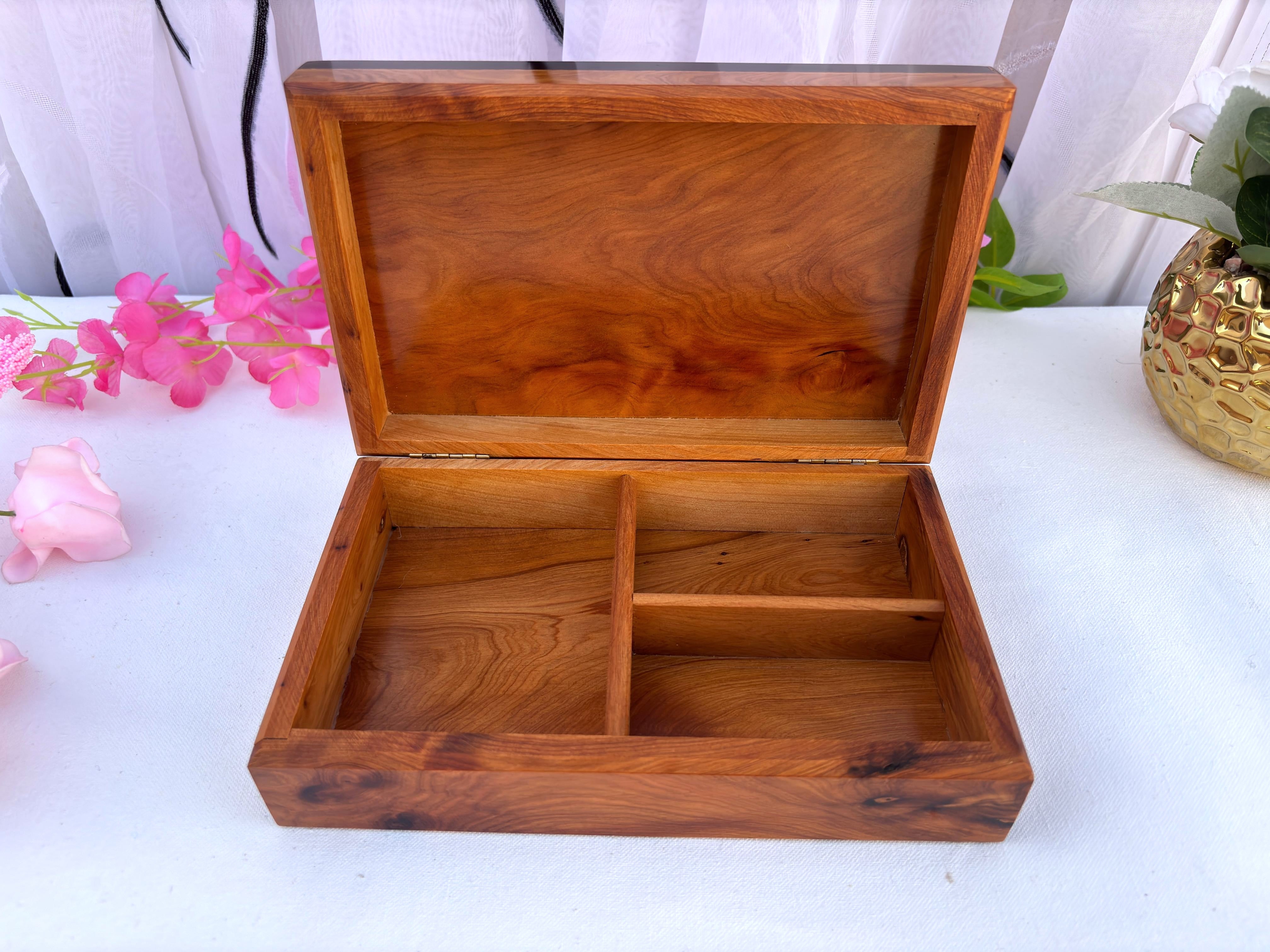 Moroccan Burl Jewelry Box 8"x5"