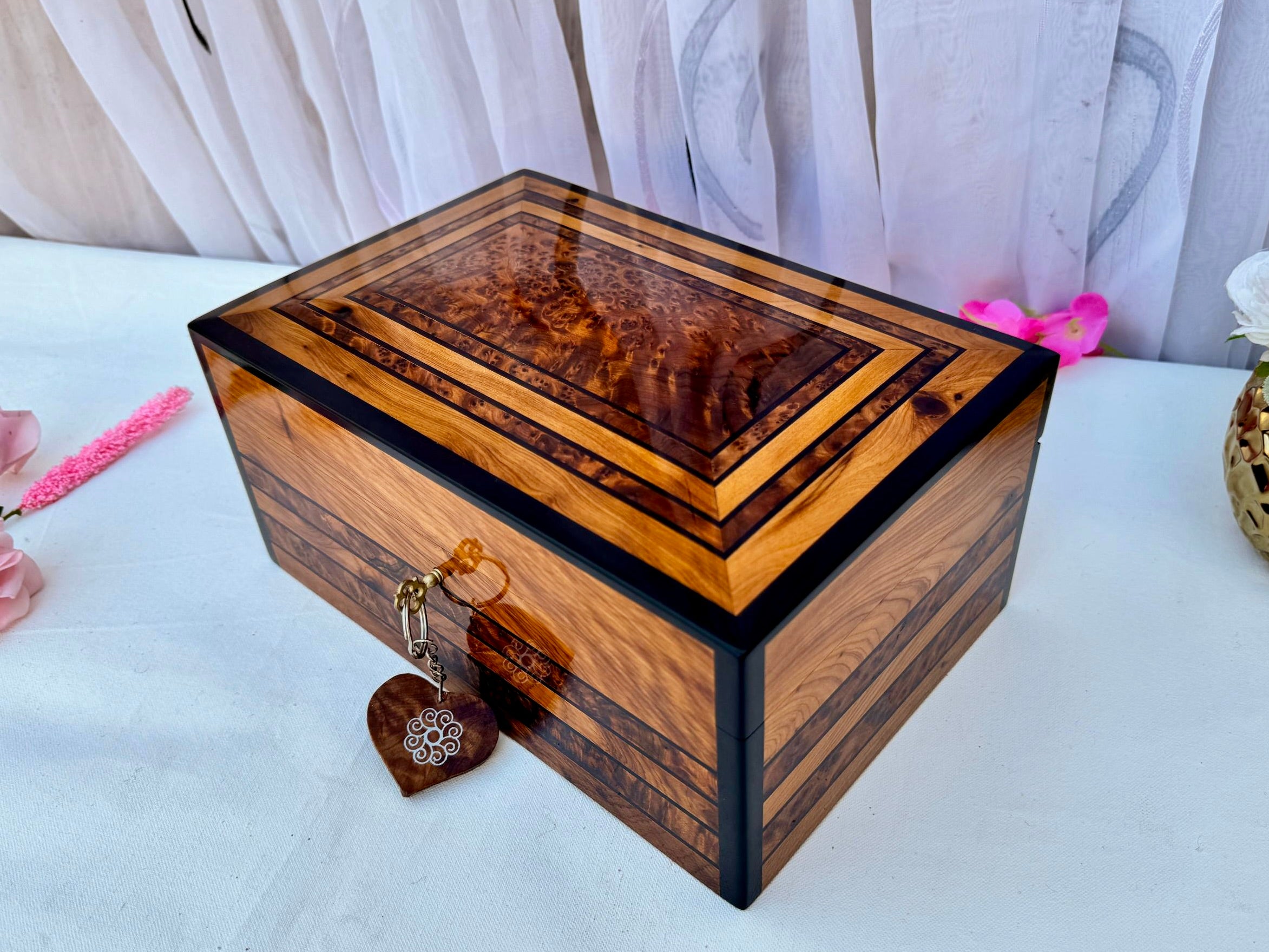 Large Handmade Thuya Burl Wood Jewelry Box 10"x7"