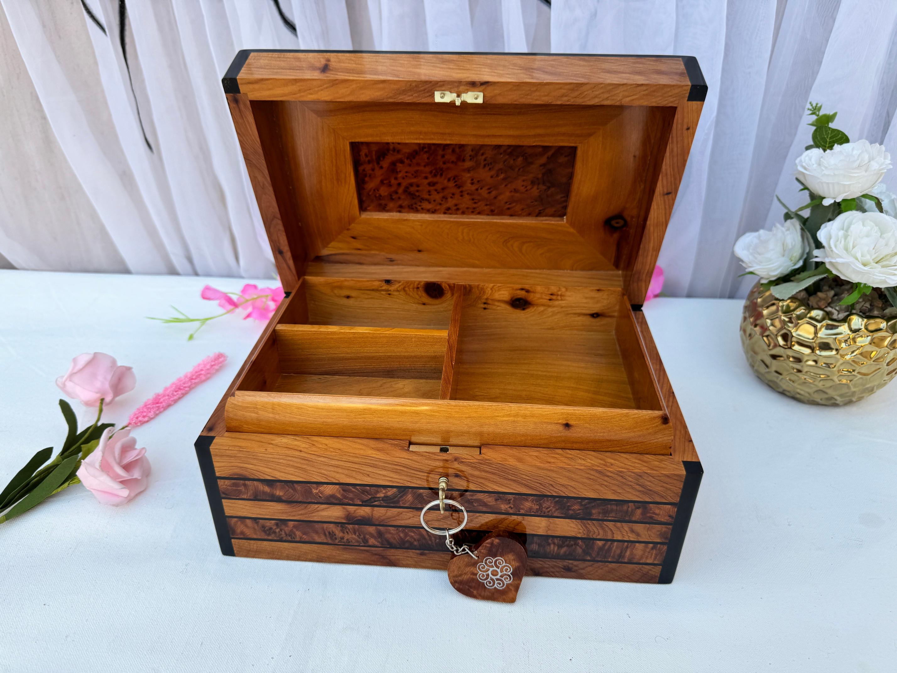 Large Handmade Thuya Burl Wood Jewelry Box 10"x7"